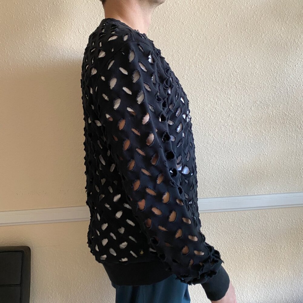 Vivienne Westwood Anglomania Sweatshirt "WE ARE NOT DISPOSABLE" in Black, XL - Picture 5 of 13